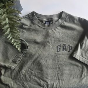 Gap Olive Green t-Shirt- extra small